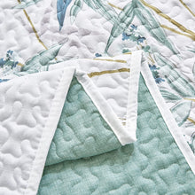 Load image into Gallery viewer, Botanical Green Leaves Reversible 3 Piece Bedding Quilt Set