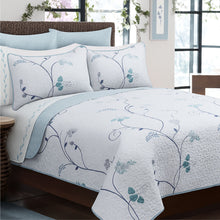 Load image into Gallery viewer, Blue & Teal Floral 2/3 Piece Bedding Quilt Set