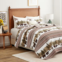 Load image into Gallery viewer, Cabin Forest Wildlife 3 Piece Bedspread Set