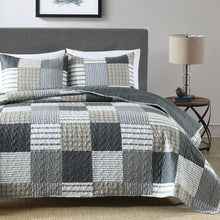 Load image into Gallery viewer, Grey Plaid Patchwork 3 Piece Bedding Quilt Set
