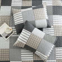 Load image into Gallery viewer, Grey Plaid Patchwork 3 Piece Bedding Quilt Set