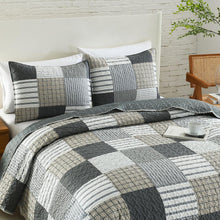 Load image into Gallery viewer, Grey Plaid Patchwork 3 Piece Bedding Quilt Set