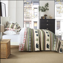 Load image into Gallery viewer, Forest Green Bear Cabin Bedding Quilt Set
