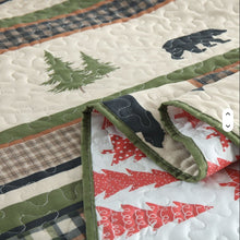 Load image into Gallery viewer, Forest Green Bear Cabin Bedding Quilt Set