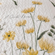 Load image into Gallery viewer, Yellow Floral 3 Piece Bedding Quilt Set