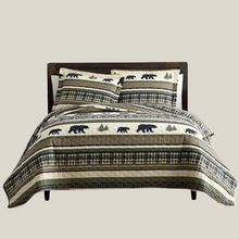 Load image into Gallery viewer, Forest Green Bear Cabin Bedding Quilt Set