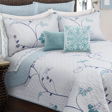 Load image into Gallery viewer, Blue &amp; Teal Floral 2/3 Piece Bedding Quilt Set
