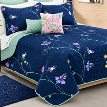 Load image into Gallery viewer, Navy Blue &amp; Sage Green Floral 3 Piece Quilt Bedding Set
