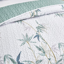 Load image into Gallery viewer, Botanical Green Leaves Reversible 3 Piece Bedding Quilt Set
