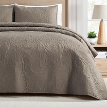 Load image into Gallery viewer, Dark Taupe 3 Piece Lightweight Bedding Quilt Set
