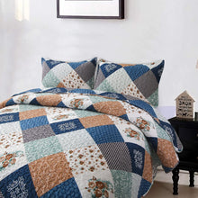 Load image into Gallery viewer, Blue &amp; Beige Floral Patchwork 3 Piece Bedding Quilt Set
