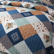 Load image into Gallery viewer, Blue &amp; Beige Floral Patchwork 3 Piece Bedding Quilt Set
