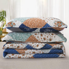 Load image into Gallery viewer, Blue &amp; Beige Floral Patchwork 3 Piece Bedding Quilt Set
