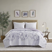 Load image into Gallery viewer, Purple Floral 3 Piece Bedding Quilt Set
